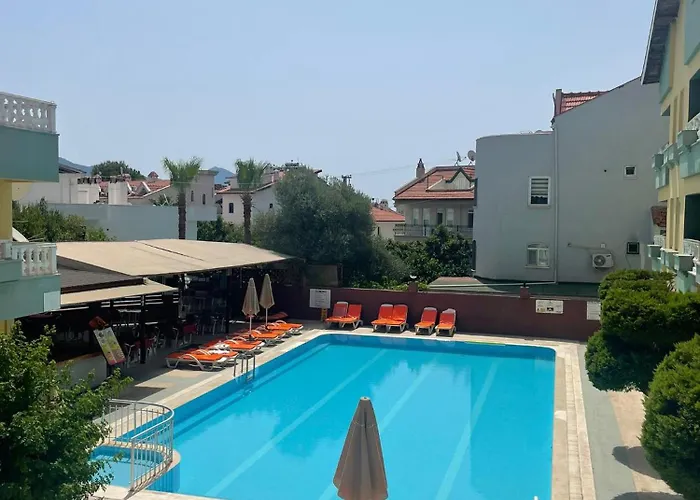 Club Sunset Aparthotel