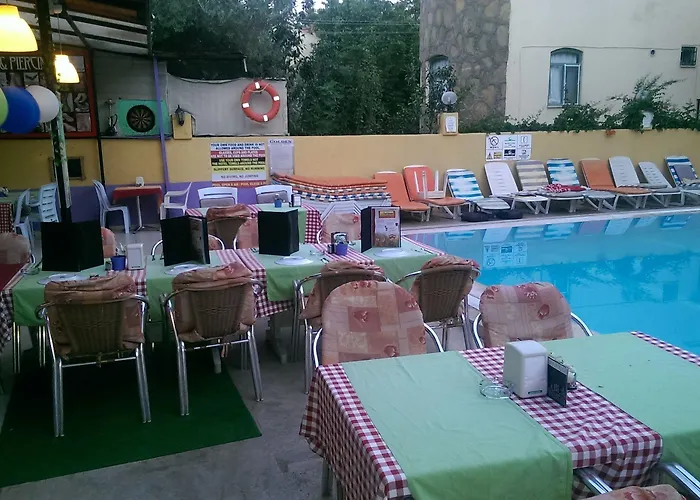 Apartmanhotel Club Sunset 3*