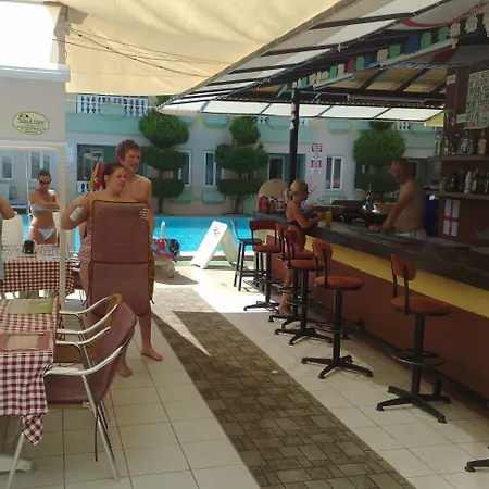 アパートホテル Club Sunset