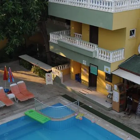 Club Sunset Μαρμαρίς