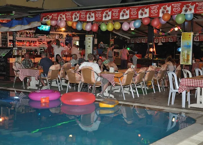 Club Sunset マルマリス