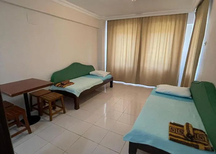 Club Sunset マルマリス