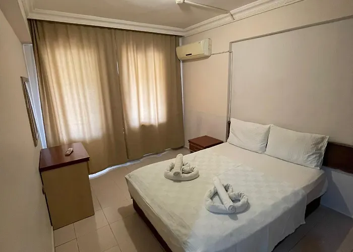 Club Sunset מרמריס