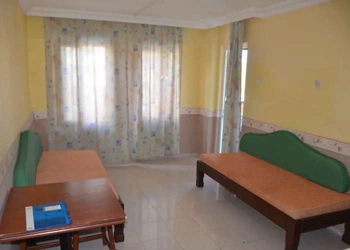 Club Sunset 3* מרמריס